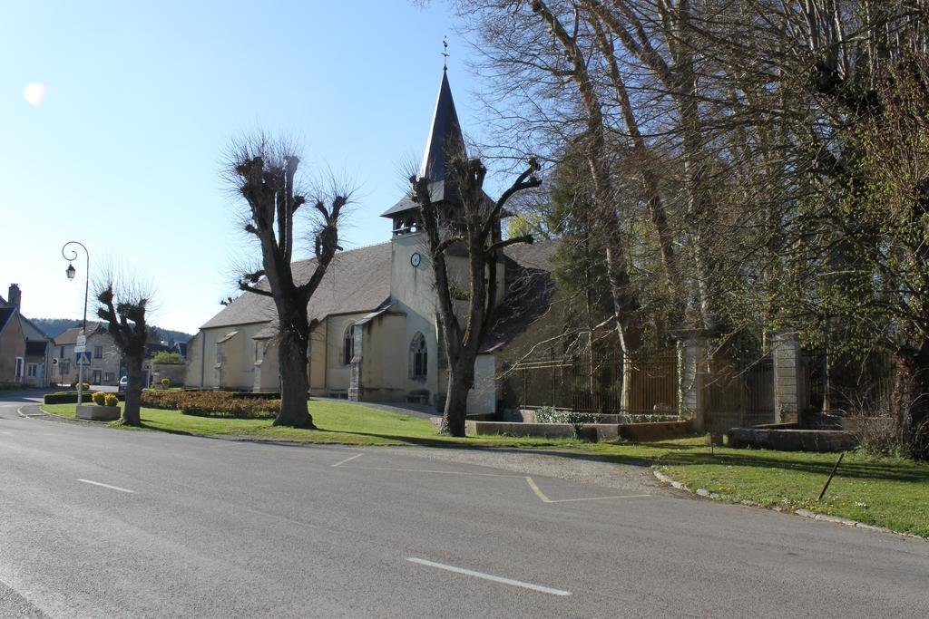 Charmante Maison Pierres 1768 Polisy Exteriör bild