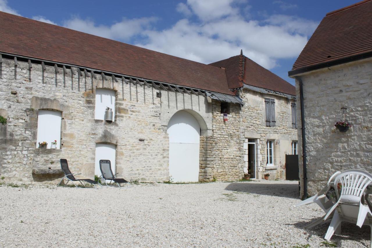 Charmante Maison Pierres 1768 Polisy Exteriör bild